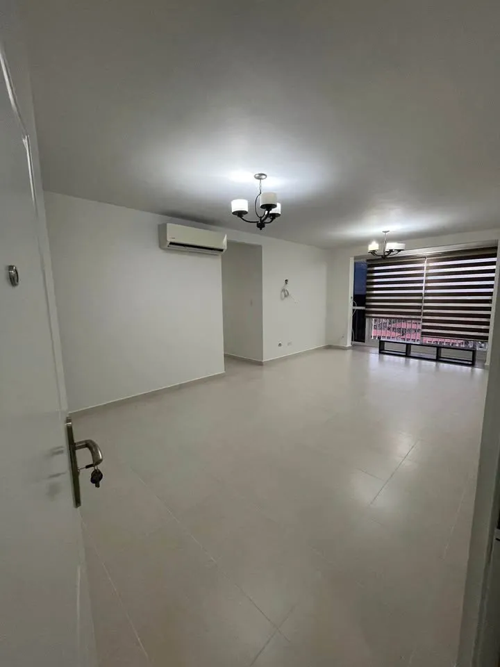 Apartment Rental in PH Torres de Versalles I. MY