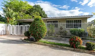 House for Sale in Campo Lindbergh, Panama