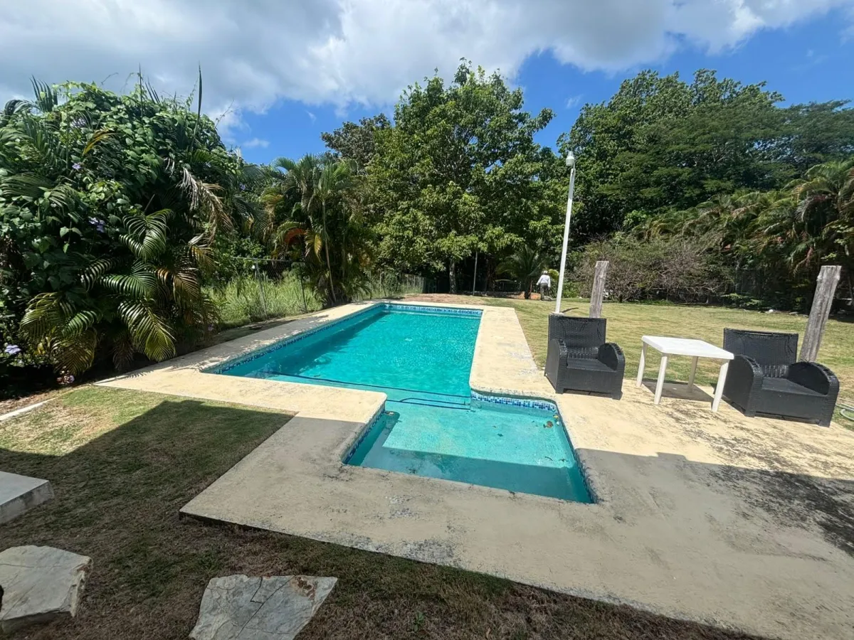 CASA EN VENTA O ALQUILER EN CORONADO