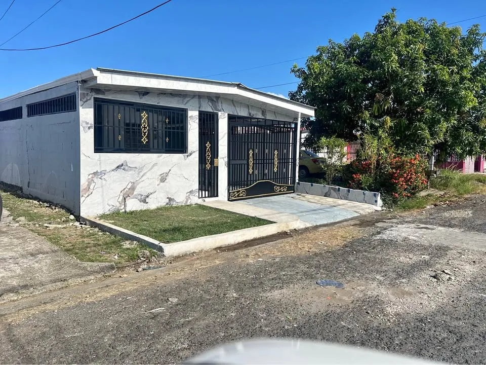 House for Sale in Residencial Los Cantaros, Nuevo Tocumen, MY
