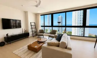Apartment with ocean view in Costa del Este.