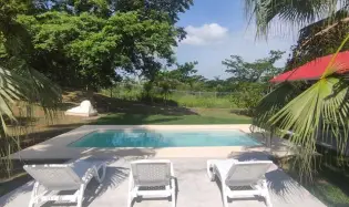 3-bedroom country house with pool | Nueva Gorgona