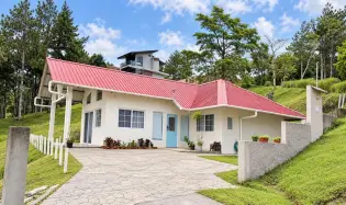 House for sale in Altos de Cerro Azul