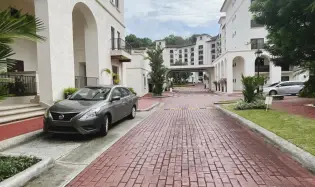 GROUND FLOOR APARTMENT FOR SALE
