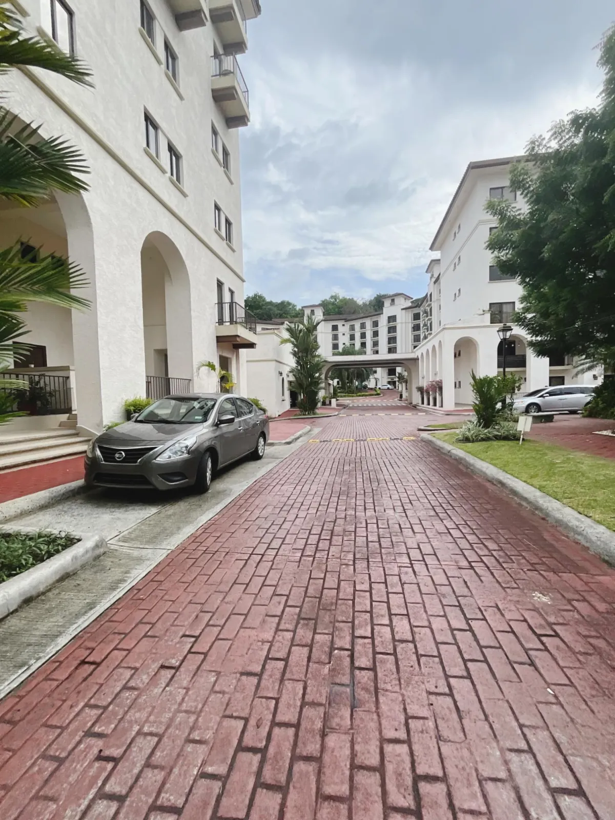 SE VENDE APARTAMENTO PLANTA BAJA