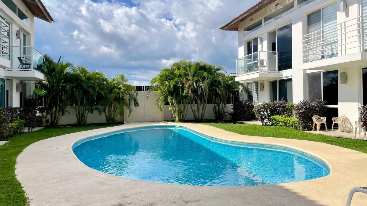 For sale and rent at PH Paraiso Village VIP.