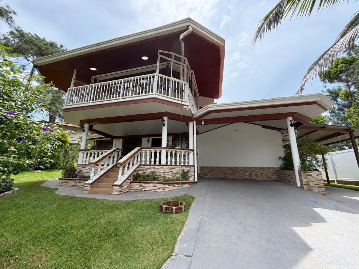 Se vende Casa en Altos de Cerro Azul