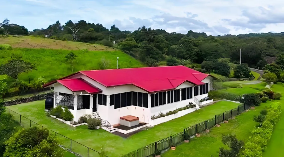Private Mountain House in Potrerillos Arriba