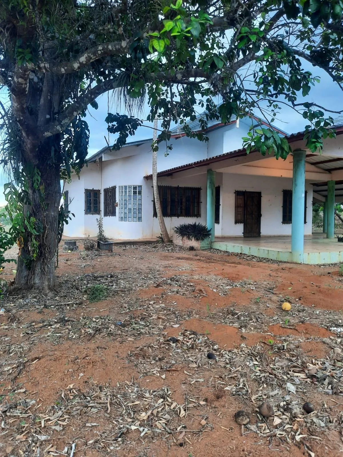 4-Bedroom Home on 1.85 Acres for Sale in Las Lomas