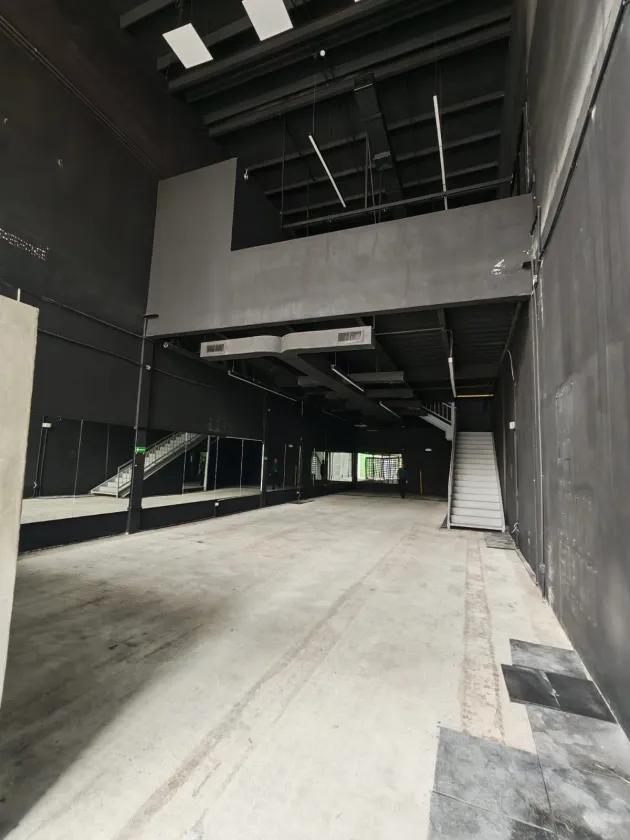 Commercial Space for Rent at Plaza Uruguay