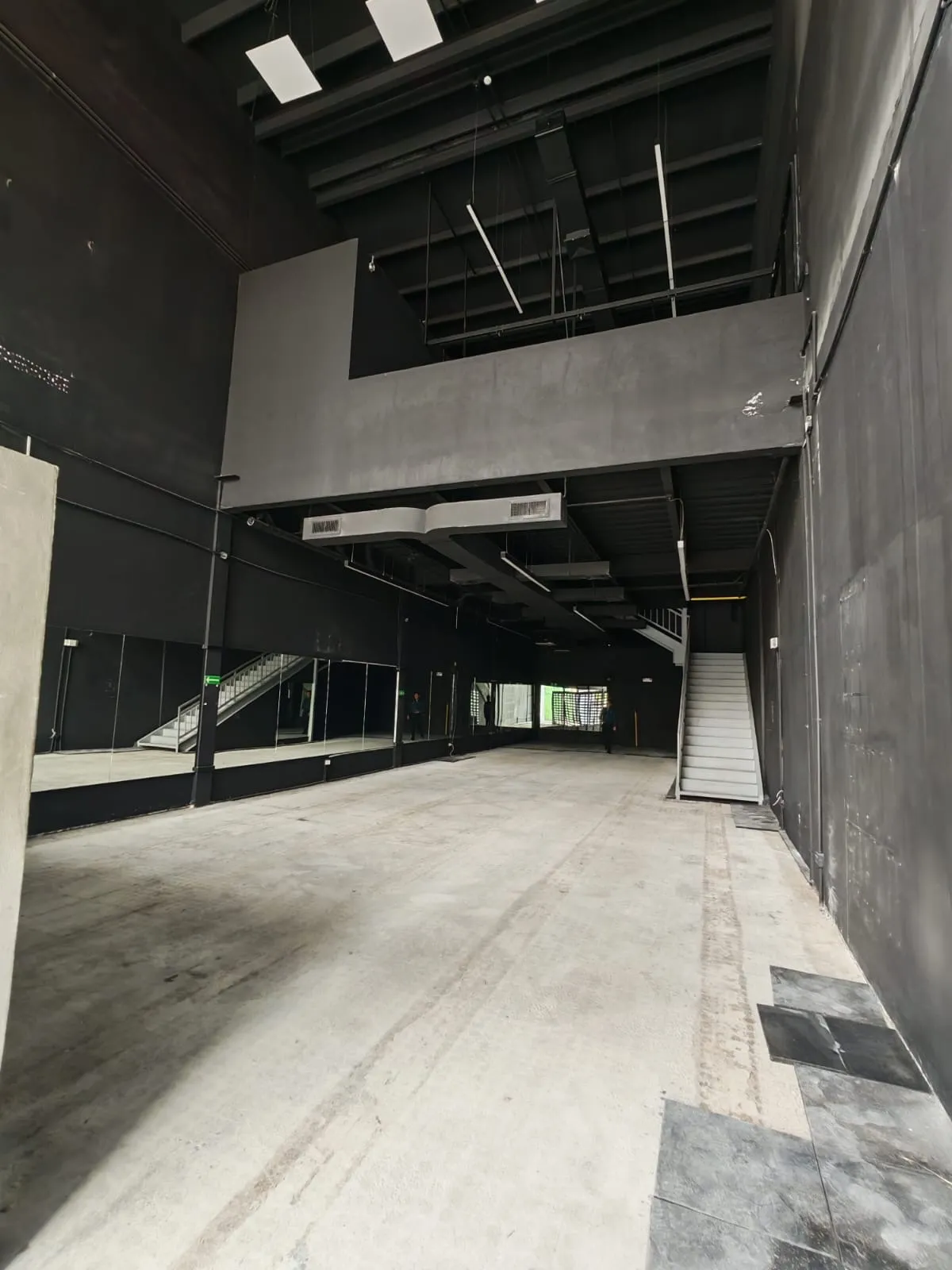 Commercial Space for Rent at Plaza Uruguay