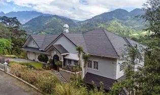 Sophisticated Mountain House in Boquete The Spring
