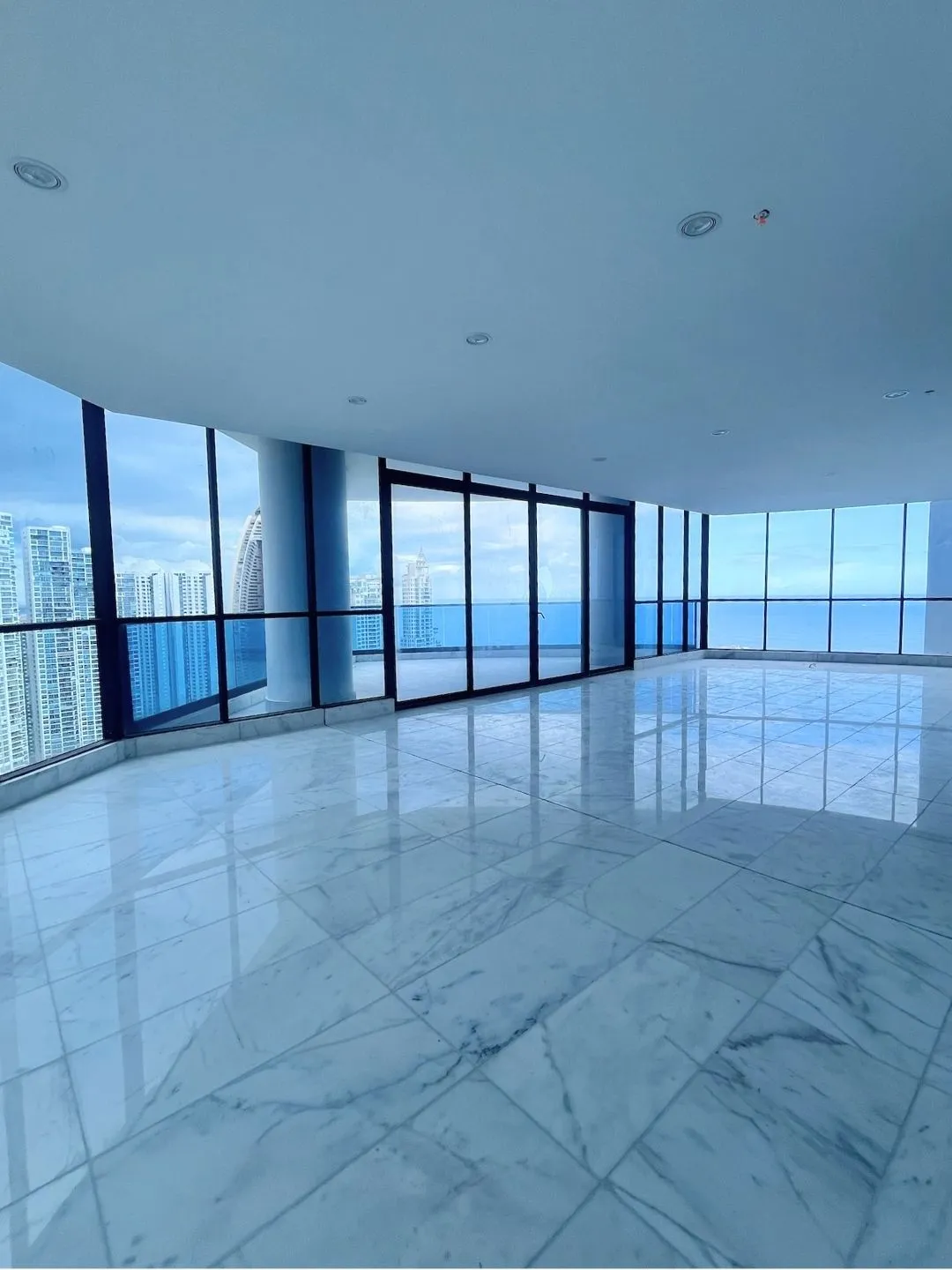 Venta de apartamentos en PH Ocean Front, Paitilla. LM