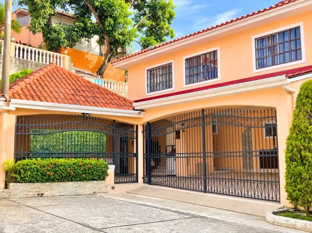 Casa en VENTA en Altos de Panamá, Fuente del Fresno
