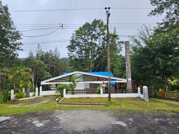 Venta de casa en Altos de Cerro Azul. MY