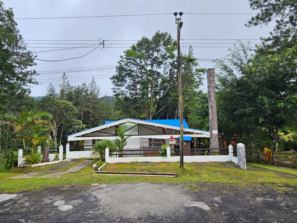 Venta de casa en Altos de Cerro Azul. MY