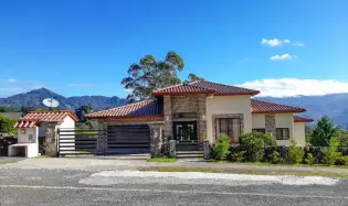 Outstanding Home in Cerro Verde Estates, Boquete