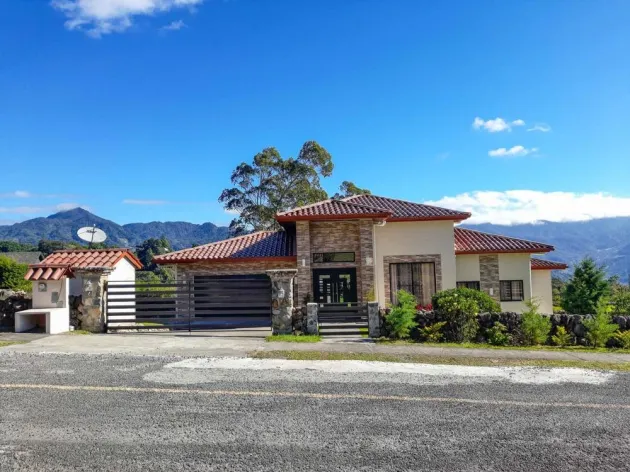 Outstanding Home in Cerro Verde Estates, Boquete