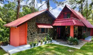 SE VENDE – ENCANTADORA CASA DE MONTAÑA EN ALTOS DEL MARÍA, TOSCANA