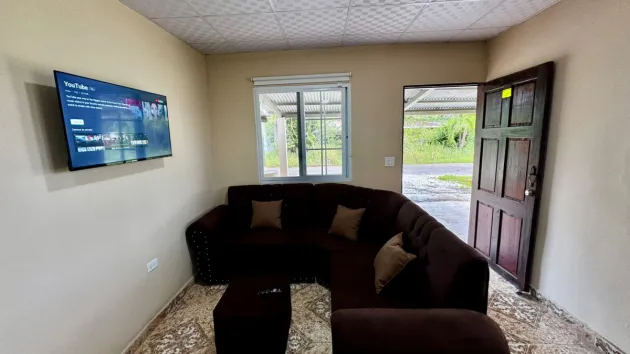 Se alquila/vende casa amueblada en Las Tablas
