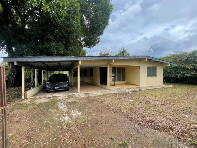 Se Vende Casa, cerca de la Panamericana