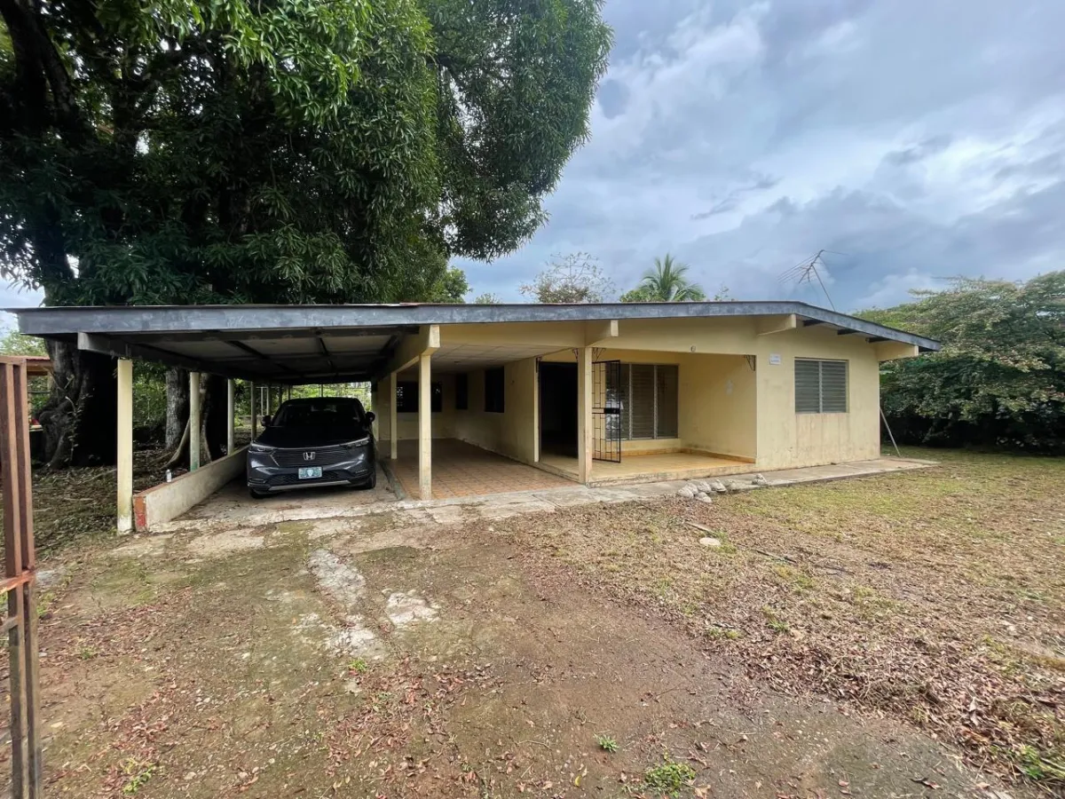 Se Vende Casa, cerca de la Panamericana