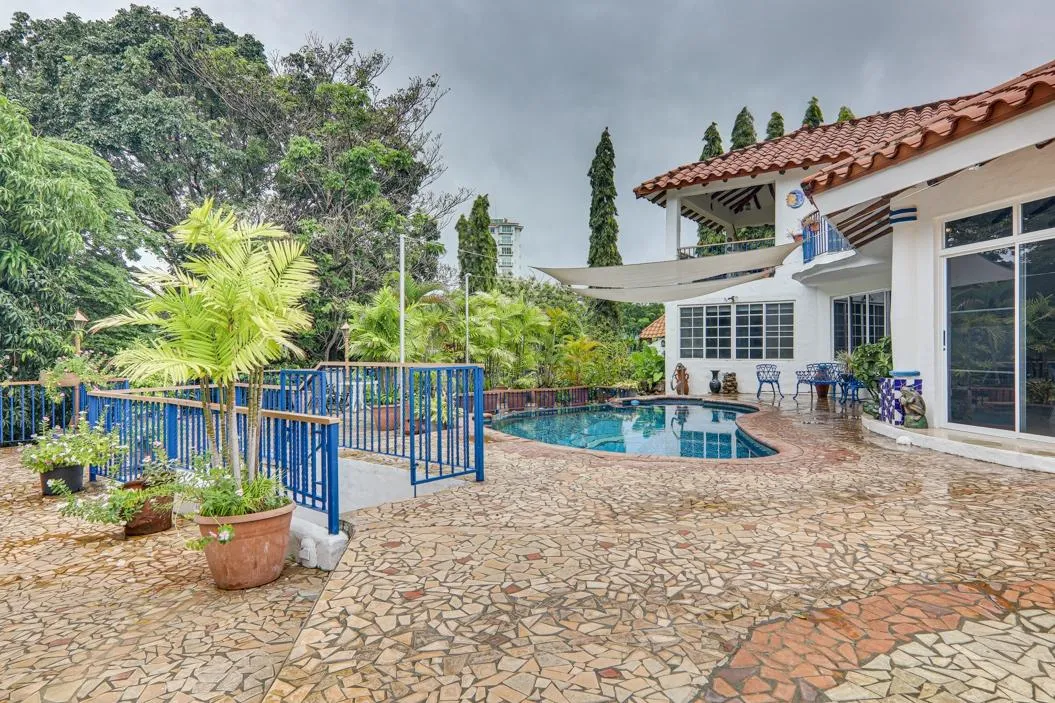 Punta Barco Beach Home: Your Paradise Awaits