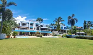 PLAYA BLANCA OCEAN FRONT DUPLEX VILLA