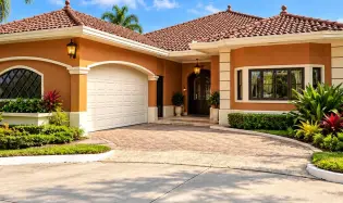 HOUSE FOR SALE AT AN EXCELLENT PRICE