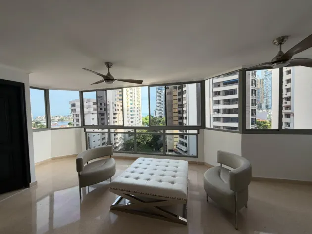 Alquiler de apartamento amoblado en Vista Mar, Paitilla. JC