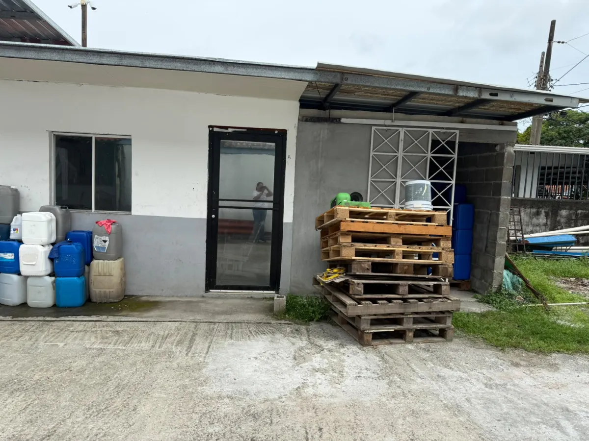 Warehouse Rental in Parque Lefevre. GM