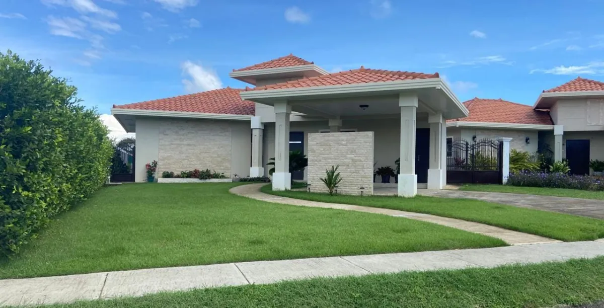 House Rental in Tagua Village, Chitré
