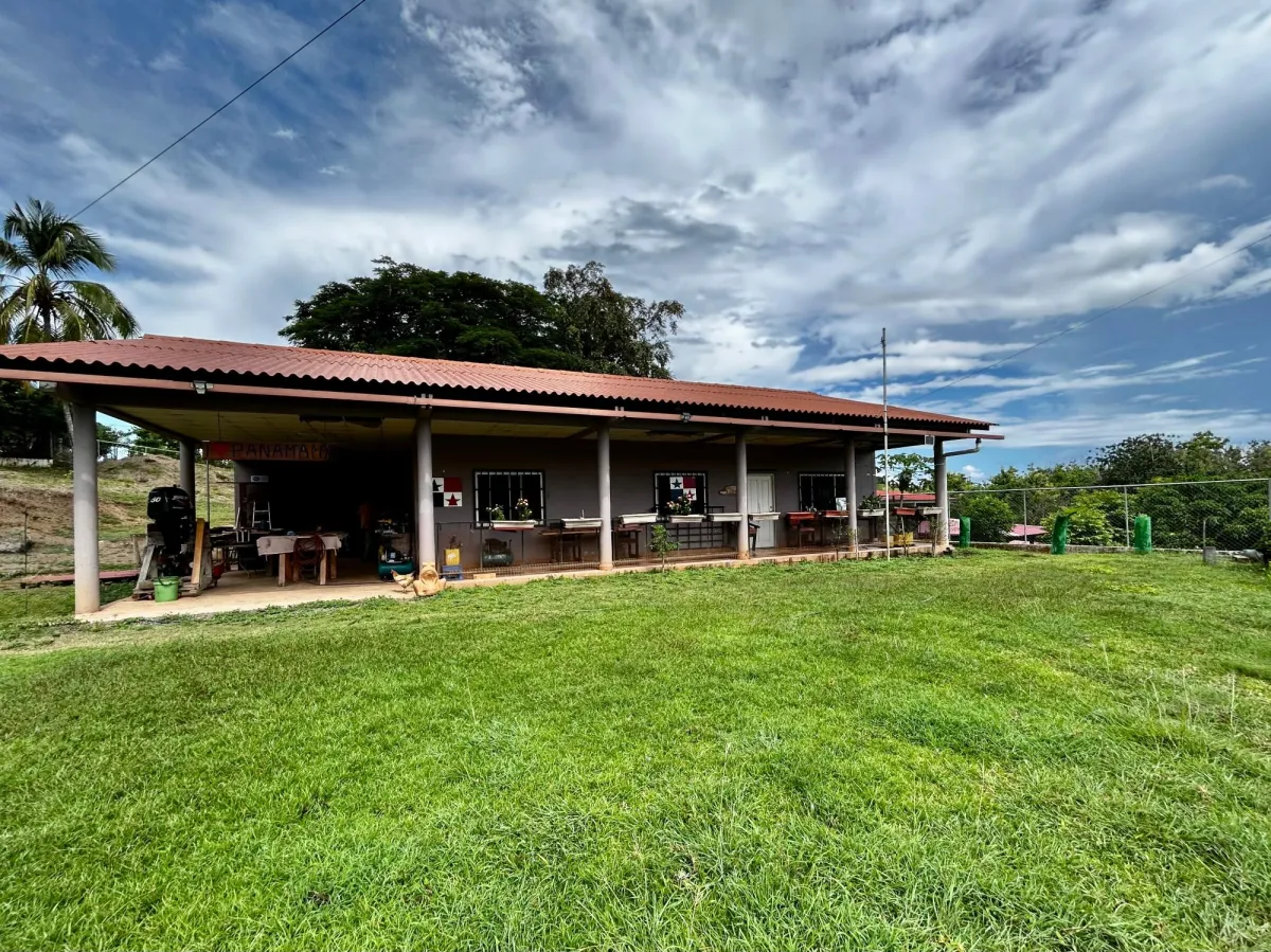 Country Home in Lajamina, Los Santos