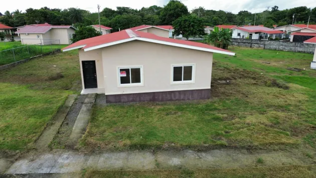 SE VENDE CASA EN CHIRIQUI, URBANIZACION EL DORADO, SAN PABLO VIEJO