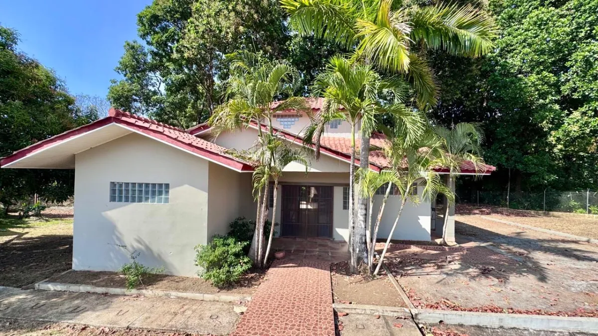 House for Sale in El Cocal de Las Tablas