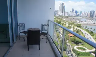 Furnished Apartment for Rent on Avenida Balboa