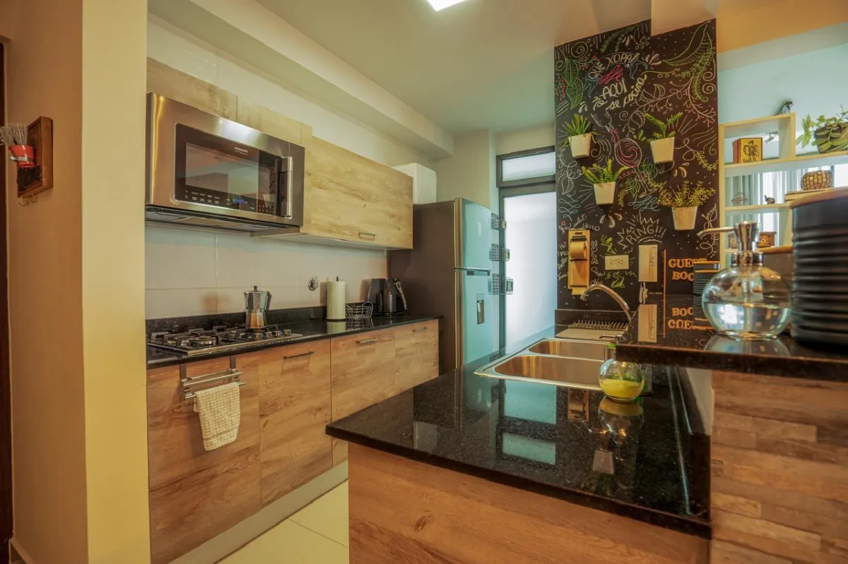 Apartamento en venta, de solo 7 años de antigüedad, con hipoteca