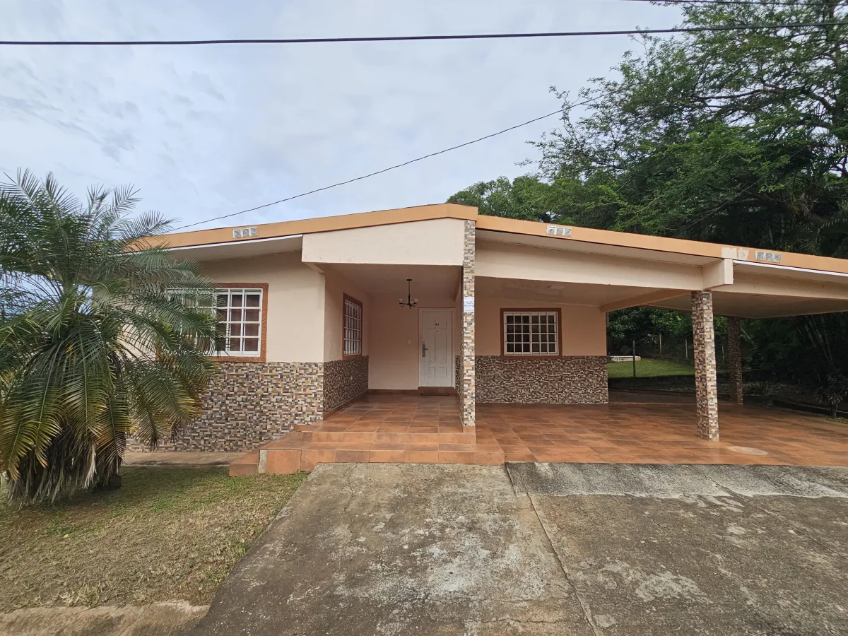 Alquiler de casa amoblada en Altos del Fraile, Chitré. MB