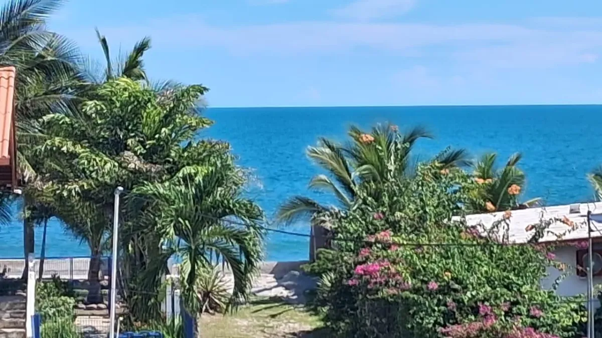 100 METERS FROM THE BEACH