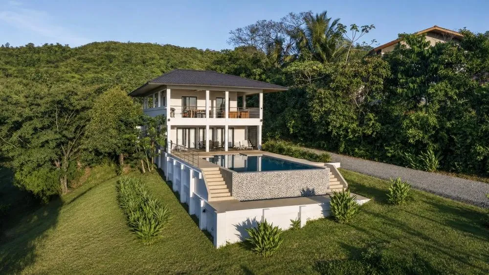 Villa de Lujo Llave en mano con Vistas al Mar en Sea View Hills