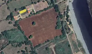 Titled 520m² Beach-Access Lot El Rompio