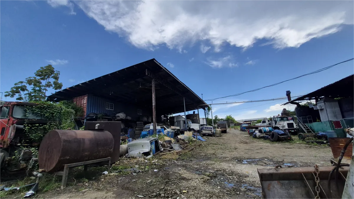 Terreno con Galera Comercial/Industrial C2, Las Mañanitas – 4,568 m²