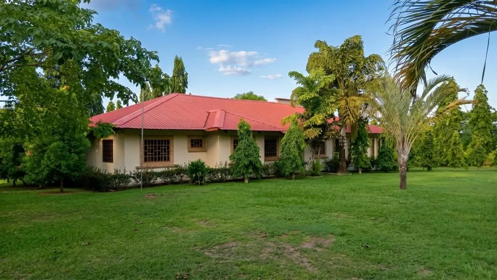 Casa Estilo Hacienda de 4 Dormitorios en David