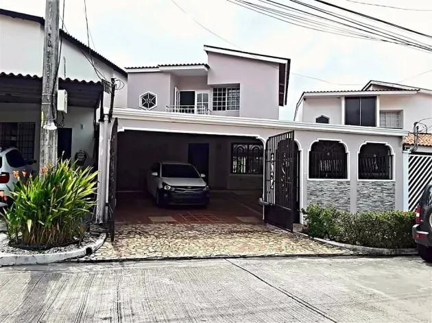 House Rental in Villas de Cerro Lindo, El Crisol. MY