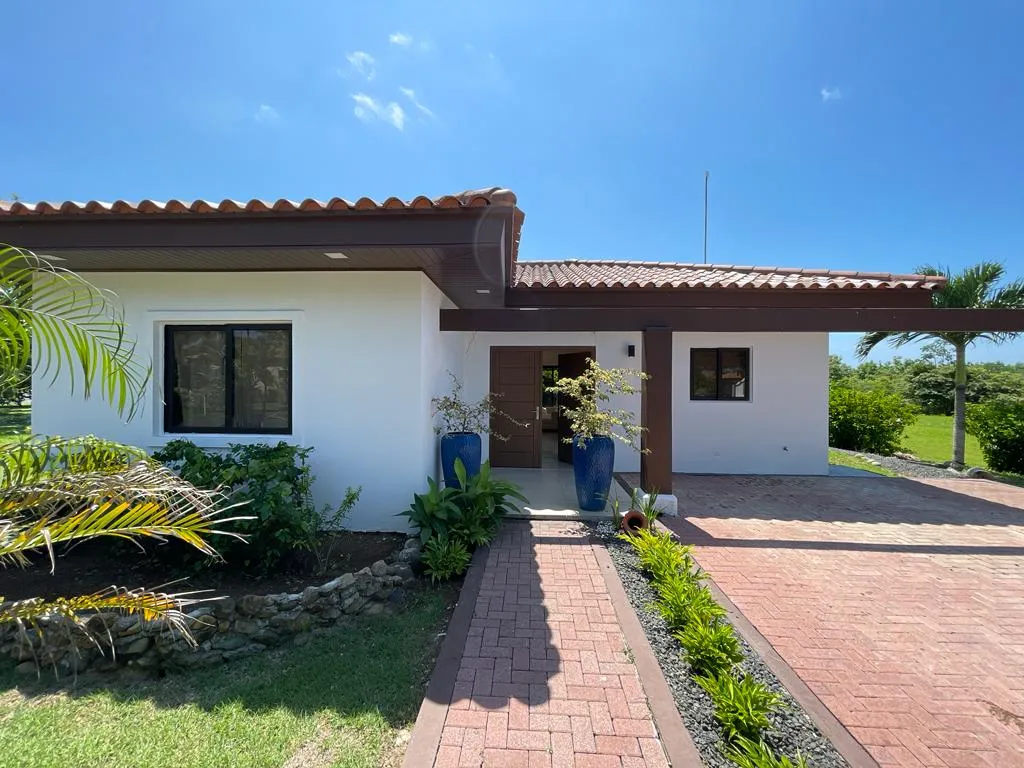 Beach House Rental in Andromeda, Pedasí, EL