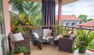 Alegre condominio en Isla Colón
