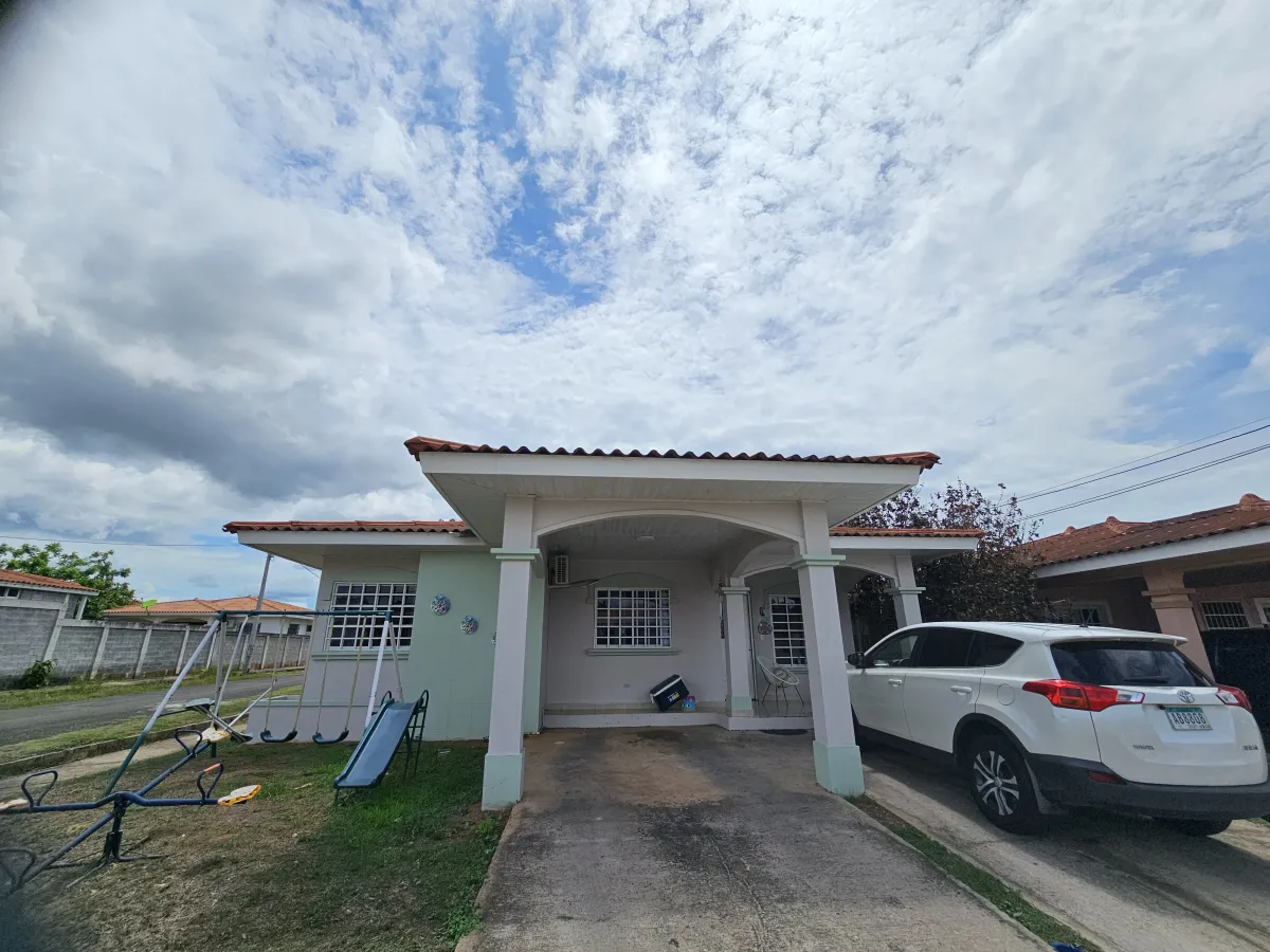 Se alquila/Vende casa en Los Perales Monagrillo - Herrera