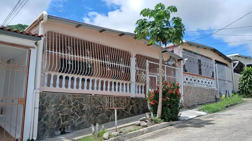 House for Sale in Villa Lucre. MY