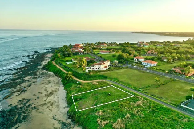 Sale of Oceanfront Land in Pedasí