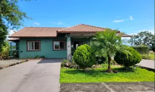 Amplia Casa de 3 recámaras en alquiler en Boquete